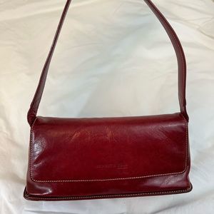 Authentic Kenneth Cole: New York 100% Leather Ladies Handbag